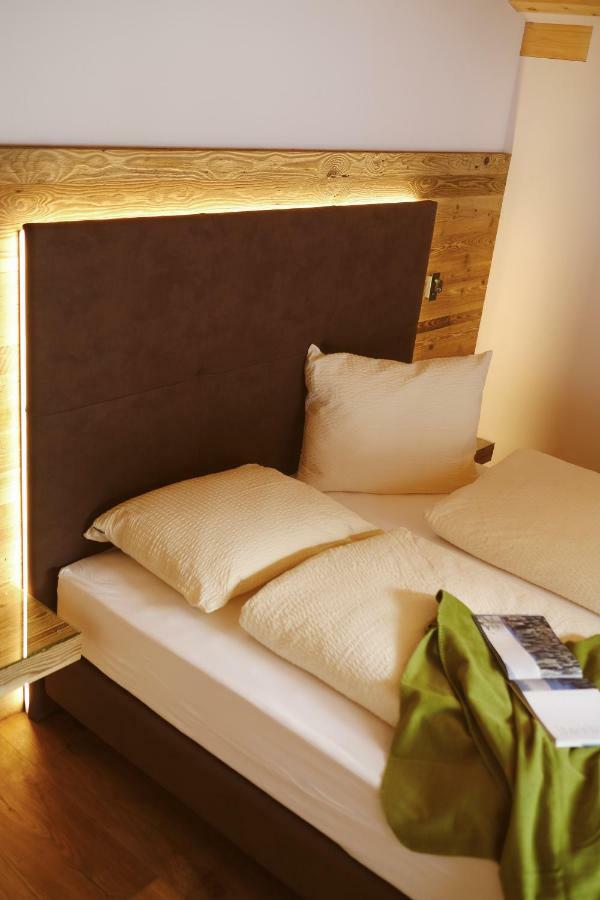 Unterlutaschg-Chalet Appartement Am Hof Slingia Екстериор снимка