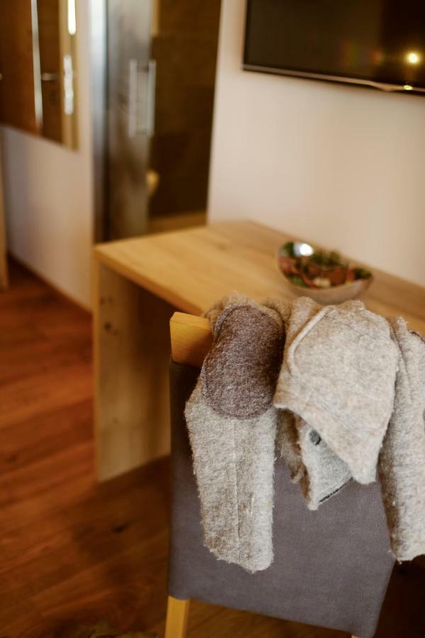 Unterlutaschg-Chalet Appartement Am Hof Slingia Екстериор снимка